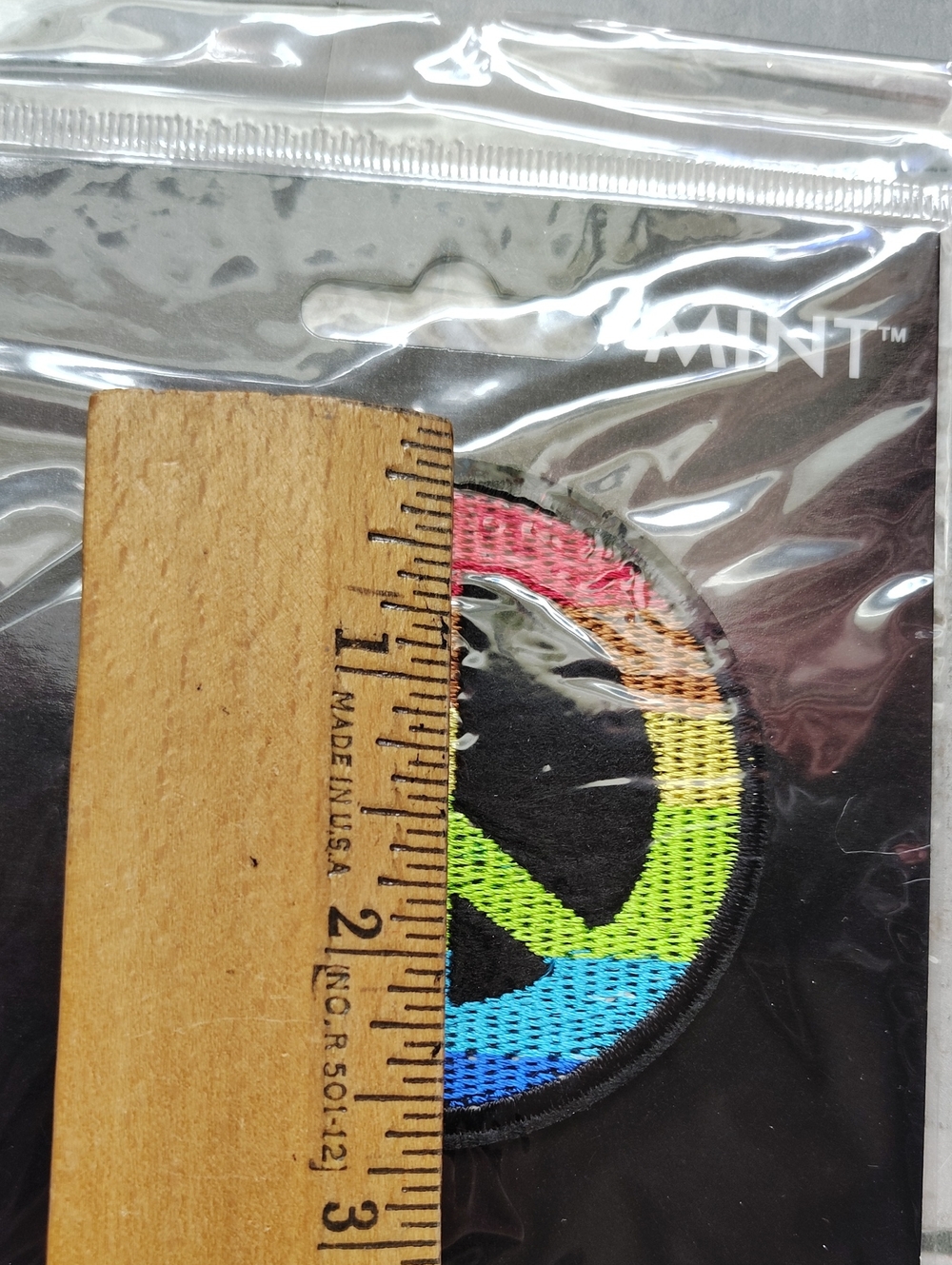 ✌️Multicolor Rainbow Peace Sign Patches ✌️ - Picture 4 of 5